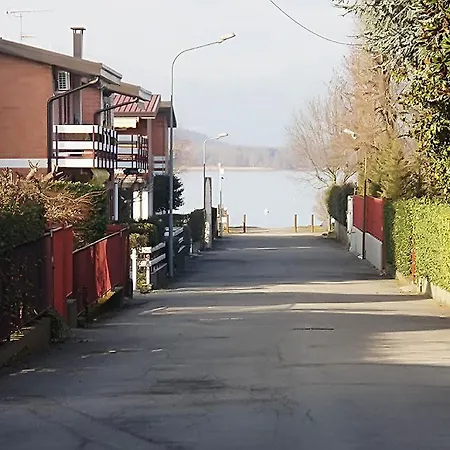 Casa Palmi Al Lago Apartment *